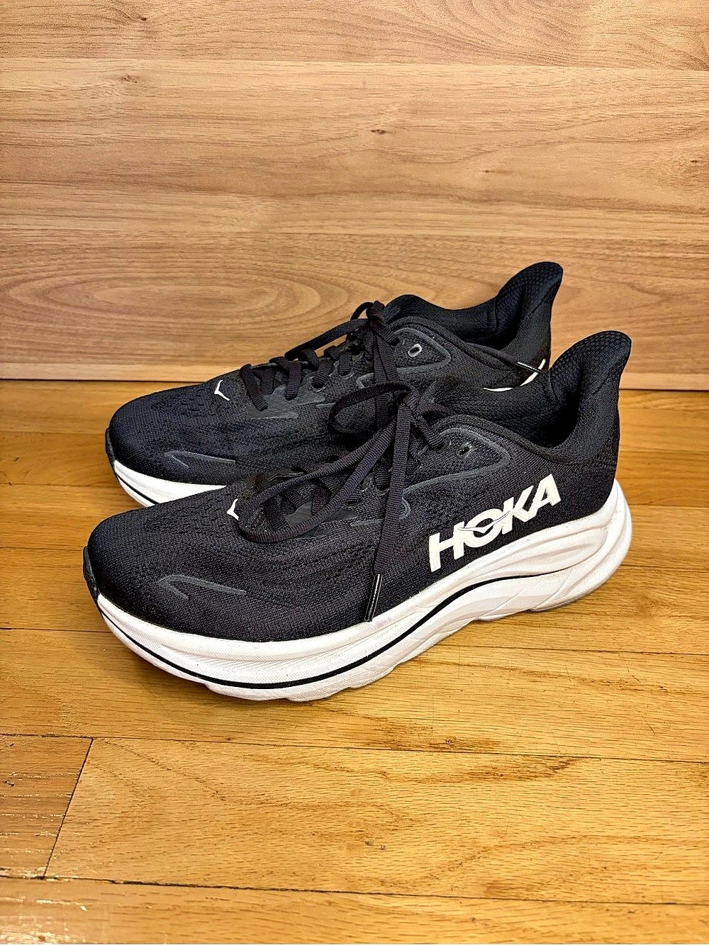 HOKA Clifton 10 Women's Black Sneakers - Size 8